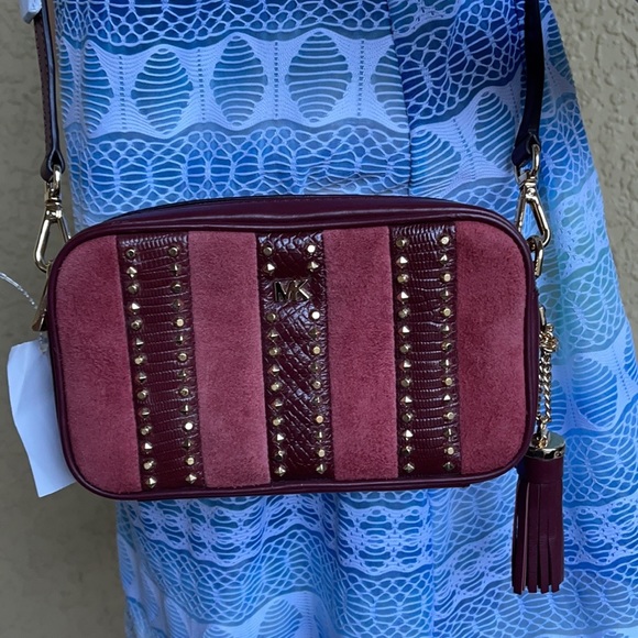 Michael Kors Small Camera Bag Ox Blood North/South - Picture 13 of 16